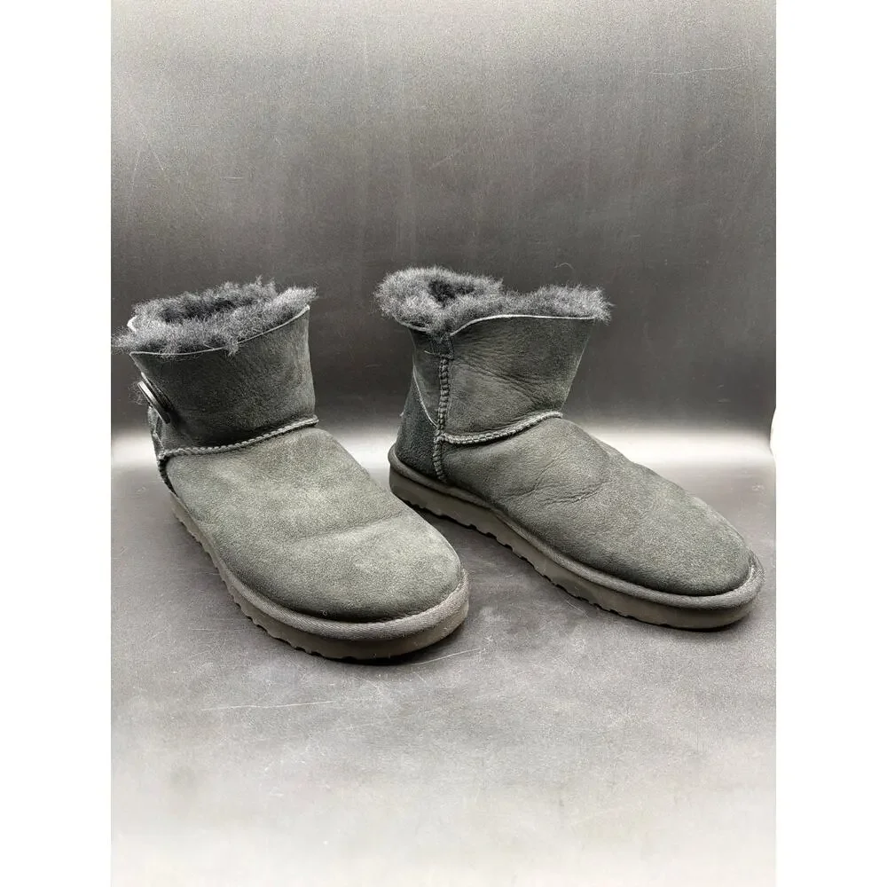 UGG Mini Bailey Button II Black Sheepskin Boots Women’s Size 9 1016422